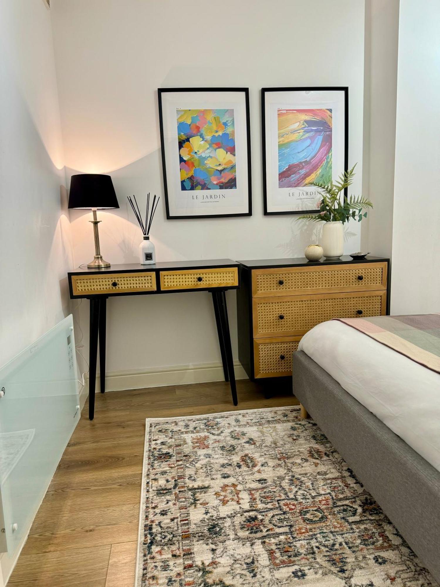 Holiday Home 2Br L 2Ba With Patio-Sleep 6 Londres Exterior foto